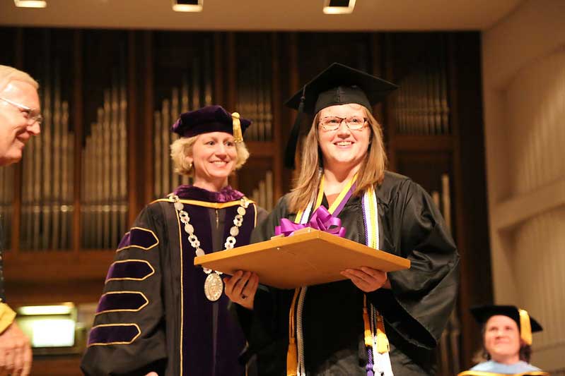 Lainie Sowell, 2013 recipient of the Mary Mildred Sullivan Award, with President Betsy Fleming.