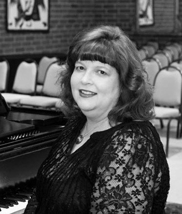 Photo of Erica Pauly