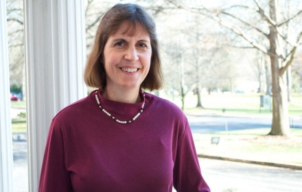 dr-laura-brown-recognized-for-excellence-in-teaching