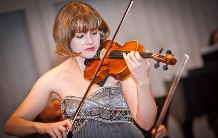 violinist-performs-with-itzhak-perlman-becomes-youngest-principal-with-spo