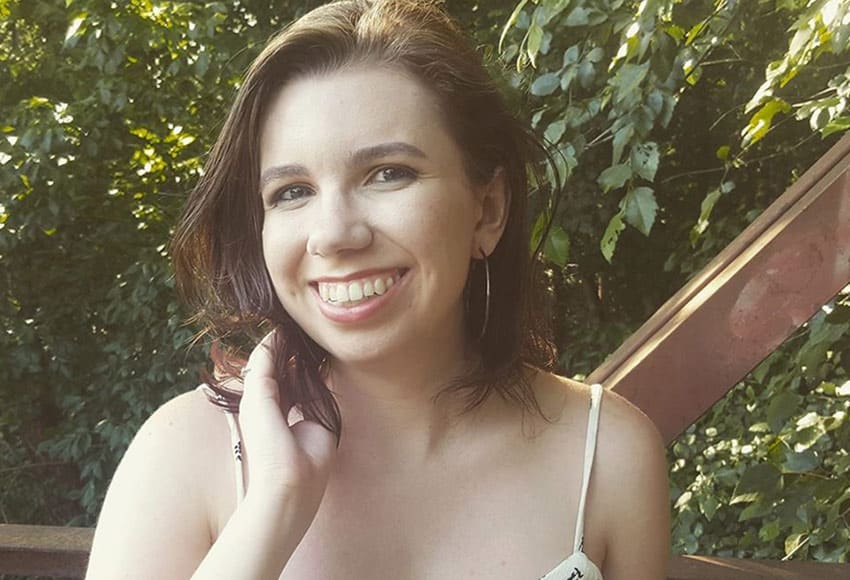 Chemistry student Mikayla Santoro